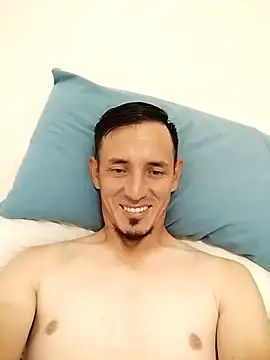 Snapshot of JuanD_vero chatting on 7, 10, 2025 JuanD vero online show from 7, 10, 2025