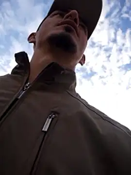 Snapshot of JuanD_vero chatting on 26, 10, 2025 JuanD vero online show from 26, 10, 2025