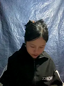 Snapshot of O_o_UwU_o_O chatting on 14, 11, 2025 O o UwU o O online show from 14, 11, 2025