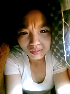 ngan-cute online show from 15, 12, 2025
