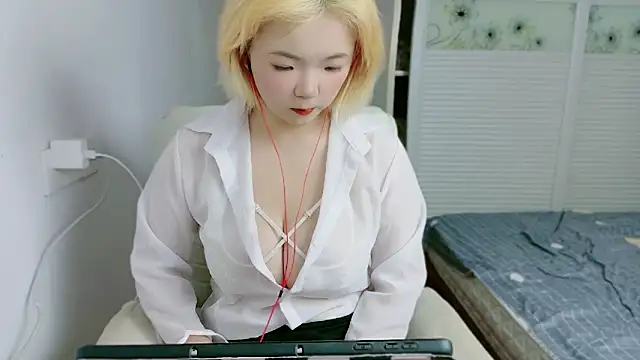 E-cup2 online show from 2, 10, 2025