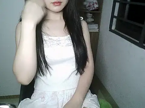 Snapshot of Annabelle-e chatting on 18, 9, 2025 Annabelle-e online show from 18, 9, 2025