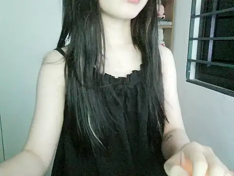 Snapshot of Annabelle-e chatting on 18, 10, 2025 Annabelle-e online show from 18, 10, 2025