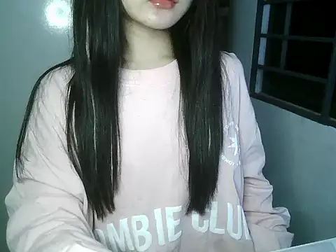 Snapshot of Annabelle-e chatting on 16, 12, 2025 Annabelle-e online show from 16, 12, 2025