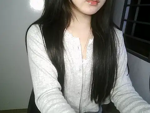 Snapshot of Annabelle-e chatting on 21, 12, 2025 Annabelle-e online show from 21, 12, 2025