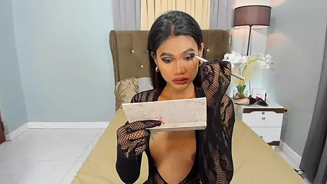 Snapshot of 1HotAsianTS chatting on 2, 12, 2025 1HotAsianTS online show from 2, 12, 2025