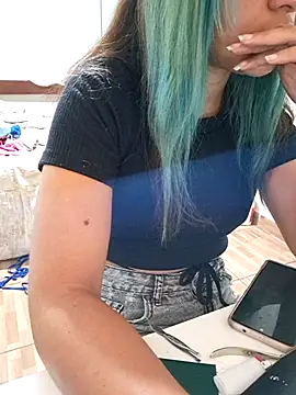 euahotmarii20 online show from 15, 10, 2025