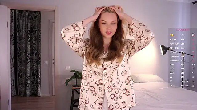 Snapshot of CherieSprinzl chatting on 17, 9, 2025 CherieSprinzl online show from 17, 9, 2025