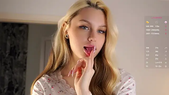 Snapshot of CherieSprinzl chatting on 24, 9, 2025 CherieSprinzl online show from 24, 9, 2025