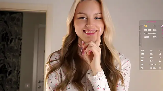 Snapshot of CherieSprinzl chatting on 28, 9, 2025 CherieSprinzl online show from 28, 9, 2025