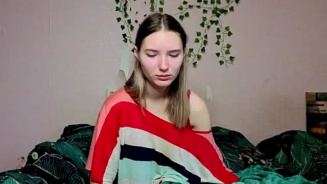 Snapshot of _kikiclark__ chatting on 20, 12, 2025 kikiclark online show from 20, 12, 2025