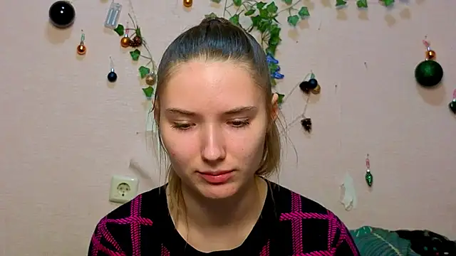 Snapshot of _kikiclark__ chatting on 5, 2, 2026 kikiclark online show from 5, 2, 2026