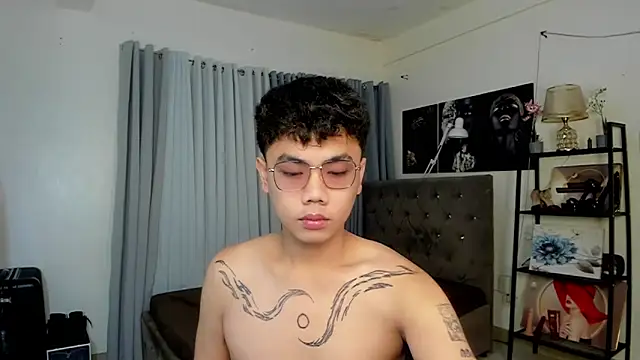 mightyhotcock online show from 20, 10, 2025