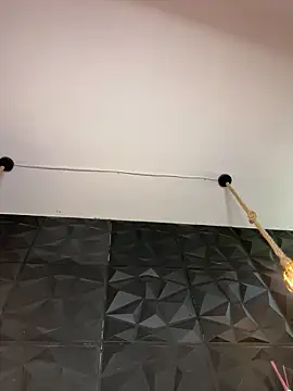 Juanita-Diaz online show from 11, 9, 2025