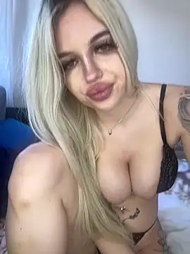 Steffi Snowbunny online show from 13, 3, 2026