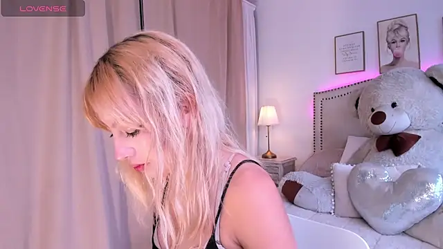 Mayajhons online show from 19, 11, 2025