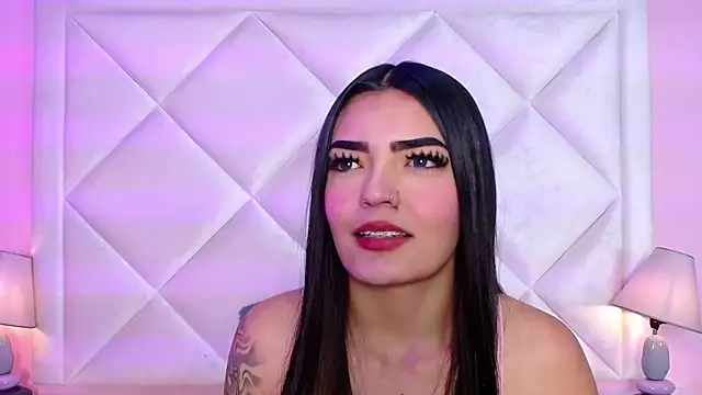 Miaa Smithh   online show from 9, 10, 2025