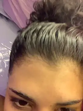 Snapshot of luluzinhax chatting on 20, 10, 2025 luluzinhax online show from 20, 10, 2025