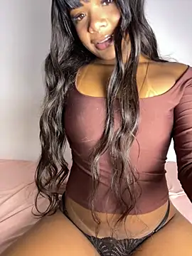 Snapshot of SereiaHott chatting on 12, 3, 2026 SereiaHott online show from 12, 3, 2026