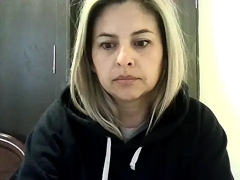 Valery  Rouse  online show from 19, 10, 2025