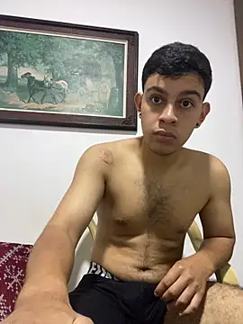 Snapshot of Young_handsome chatting on 13, 11, 2025 Young handsome online show from 13, 11, 2025