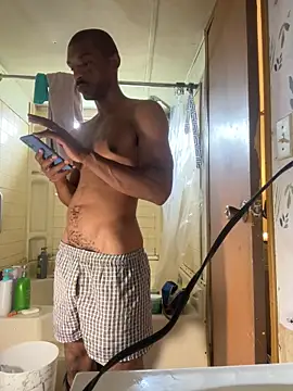 Snapshot of CaramelBrownBBC14 chatting on 28, 10, 2025 CaramelBrownBBC14 online show from 28, 10, 2025