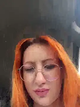 DaddysLittleSlutfox online show from 22, 5, 2026