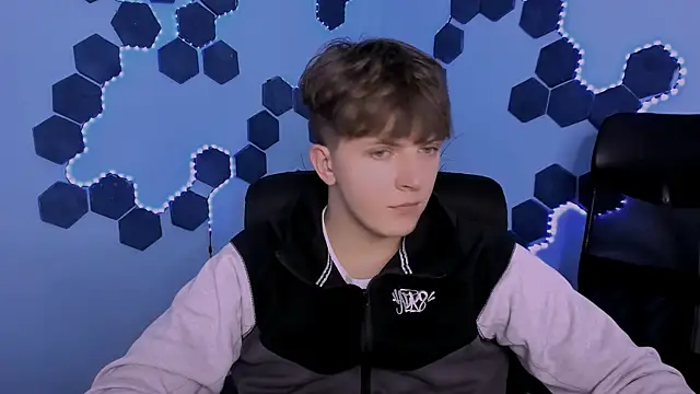 travis wolf  online show from 17, 4, 2026