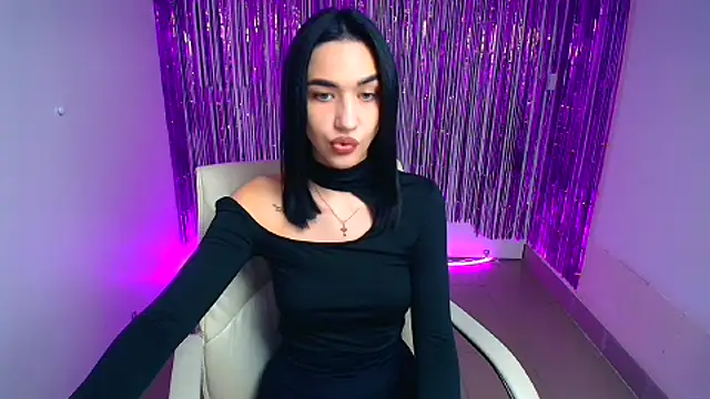 Snapshot of Bella_Night4 chatting on 6, 10, 2025 Bella Night4 online show from 6, 10, 2025