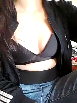 Handoo23 online show from 7, 10, 2025