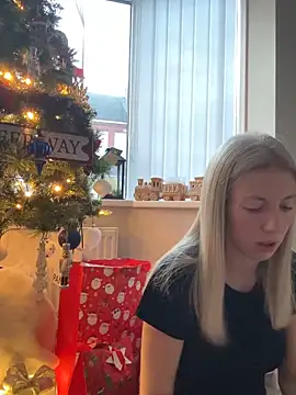 Snapshot of CheekyChelseaX chatting on 30, 11, 2025 CheekyChelseaX online show from 30, 11, 2025