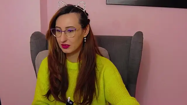 Snapshot of LysAd chatting on 19, 11, 2025 LysAd online show from 19, 11, 2025