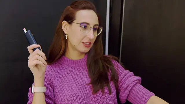 Snapshot of LysAd chatting on 1, 12, 2025 LysAd online show from 1, 12, 2025