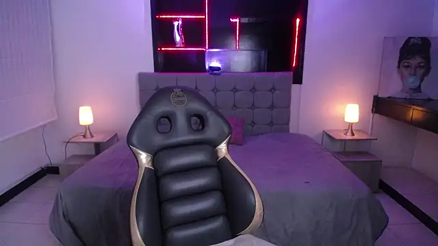  Mia Evans 1 online show from 14, 4, 2026