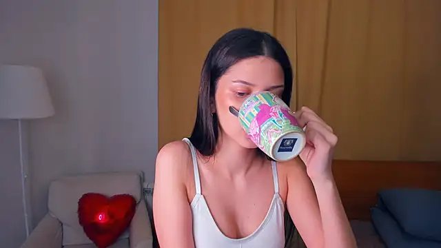 JoCauterucci online show from 13, 2, 2026