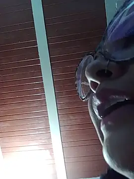 Snapshot of katty_lu chatting on 29, 11, 2025 katty lu online show from 29, 11, 2025