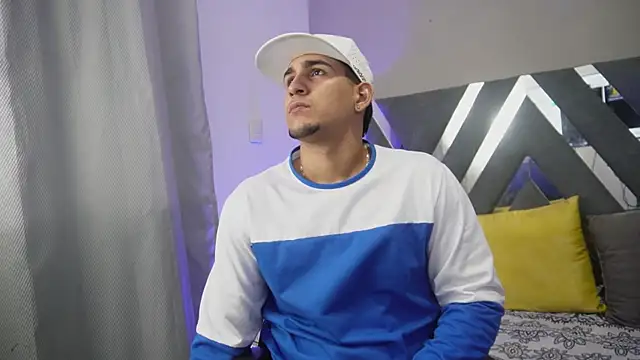 massimo vidal  online show from 4, 10, 2025