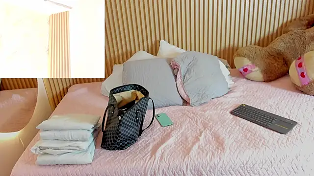 Liss-Reyes online show from 12, 4, 2026