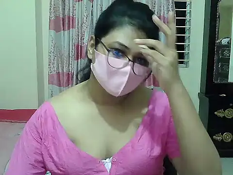 Snapshot of Elena_cruz5 chatting on 9, 9, 2025 Elena cruz5 online show from 9, 9, 2025