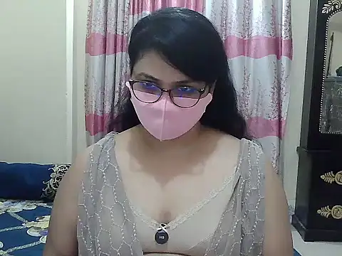 Snapshot of Elena_cruz5 chatting on 15, 9, 2025 Elena cruz5 online show from 15, 9, 2025