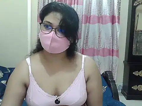 Snapshot of Elena_cruz5 chatting on 17, 9, 2025 Elena cruz5 online show from 17, 9, 2025