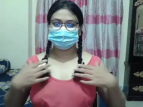 Snapshot of Elena_cruz5 chatting on 18, 9, 2025 Elena cruz5 online show from 18, 9, 2025