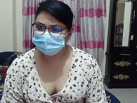 Snapshot of Elena_cruz5 chatting on 19, 9, 2025 Elena cruz5 online show from 19, 9, 2025