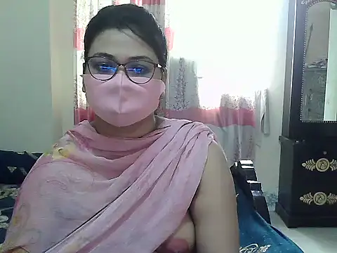 Snapshot of Elena_cruz5 chatting on 21, 9, 2025 Elena cruz5 online show from 21, 9, 2025