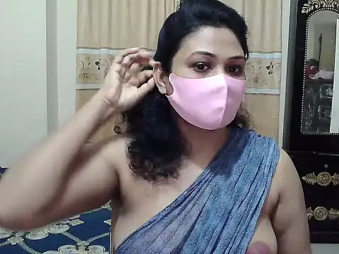 Snapshot of Elena_cruz5 chatting on 13, 10, 2025 Elena cruz5 online show from 13, 10, 2025