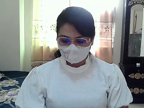 Snapshot of Elena_cruz5 chatting on 14, 10, 2025 Elena cruz5 online show from 14, 10, 2025