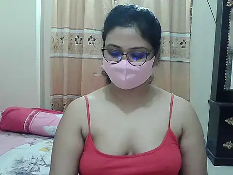 Snapshot of Elena_cruz5 chatting on 9, 11, 2025 Elena cruz5 online show from 9, 11, 2025