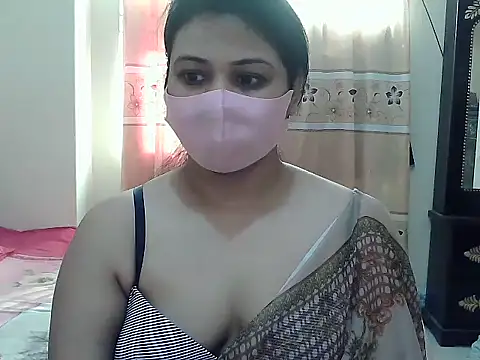 Snapshot of Elena_cruz5 chatting on 13, 11, 2025 Elena cruz5 online show from 13, 11, 2025