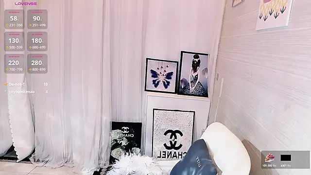 Snapshot of Scarlett-oracle chatting on 13, 9, 2025 Scarlett-oracle online show from 13, 9, 2025