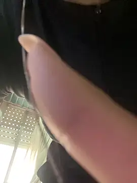 lulizoee online show from 17, 9, 2025